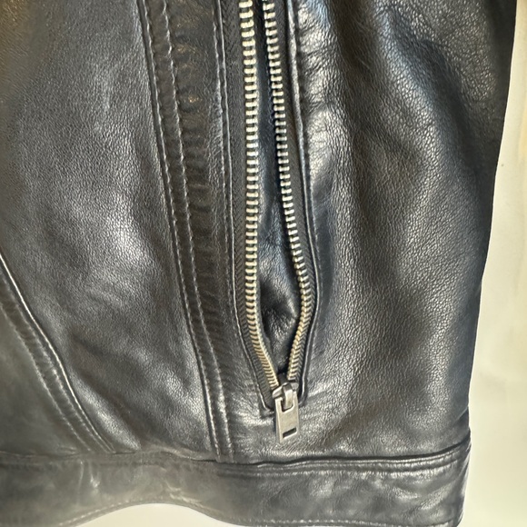 Wilsons Leather Men's Sleek Black Jacket - Picture 8 of 8